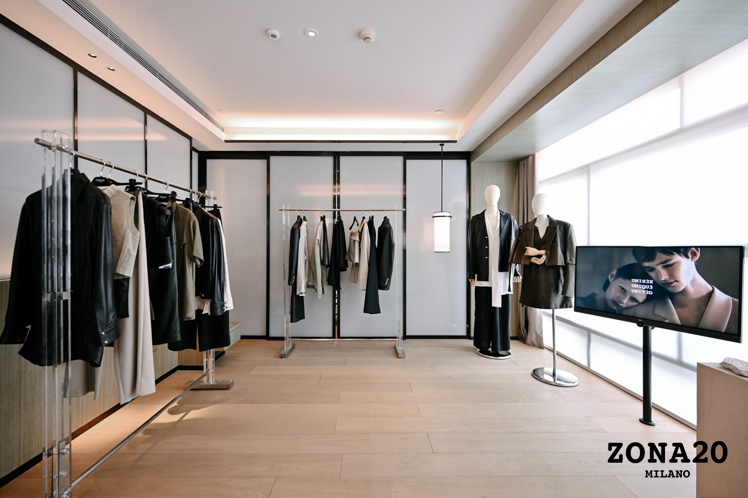 ZONA20 MILANO2025春夏系列“日辉之韵”新品预览登陆北京