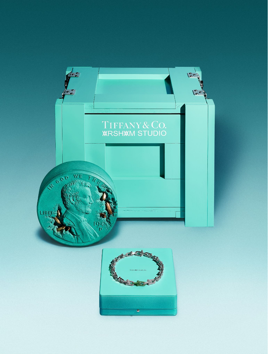 蒂芙尼再度携手艺术家Daniel Arsham呈现全新雕塑作品与限量版Tiffany HardWear系列项链